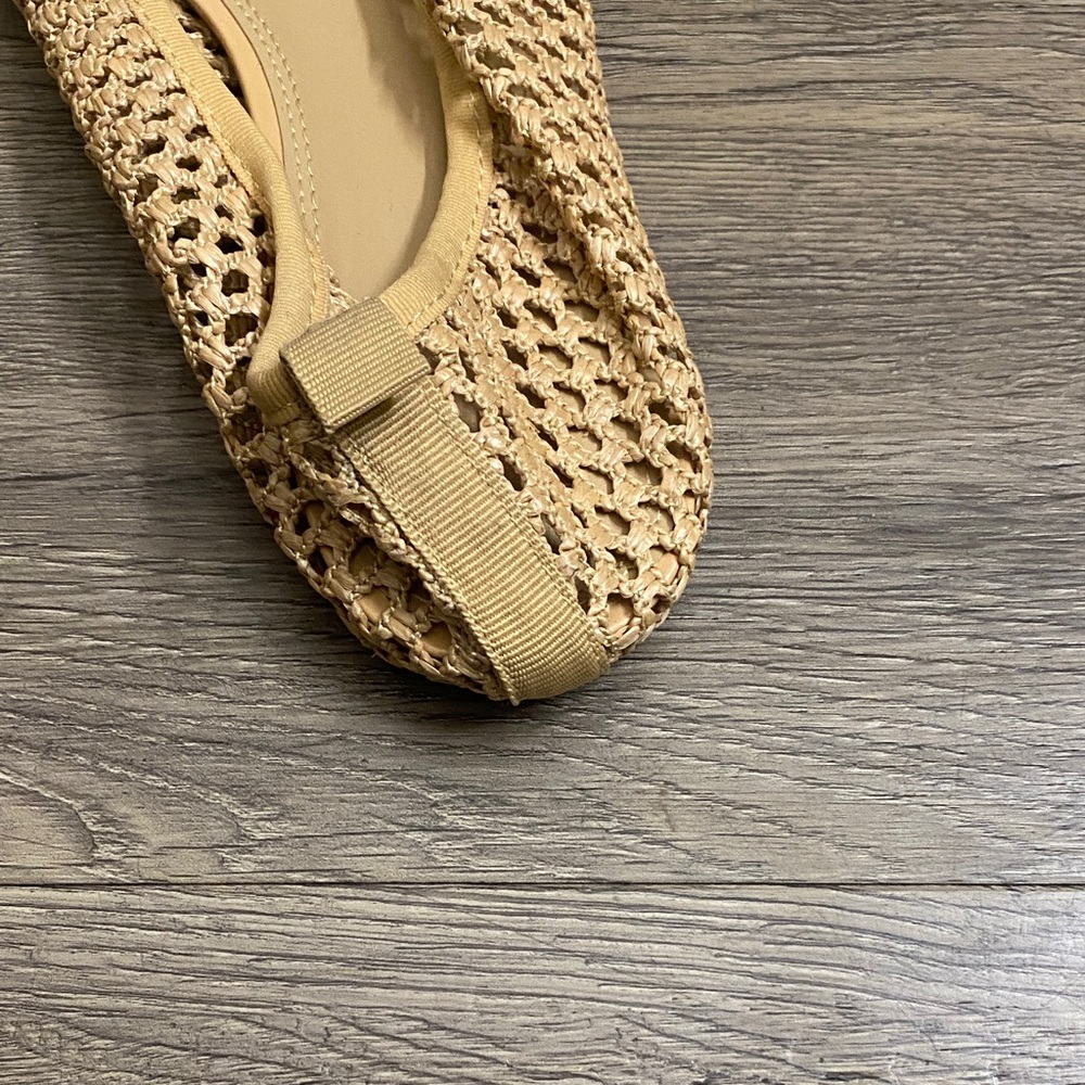 H&M Stylish Mesh Tan flats Flats - Picture 6 of 8